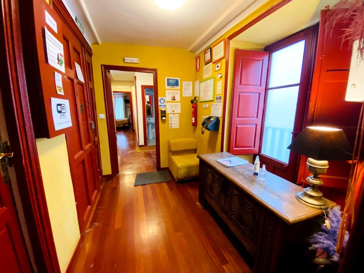La Pension Del Camino Бургос Экстерьер фото