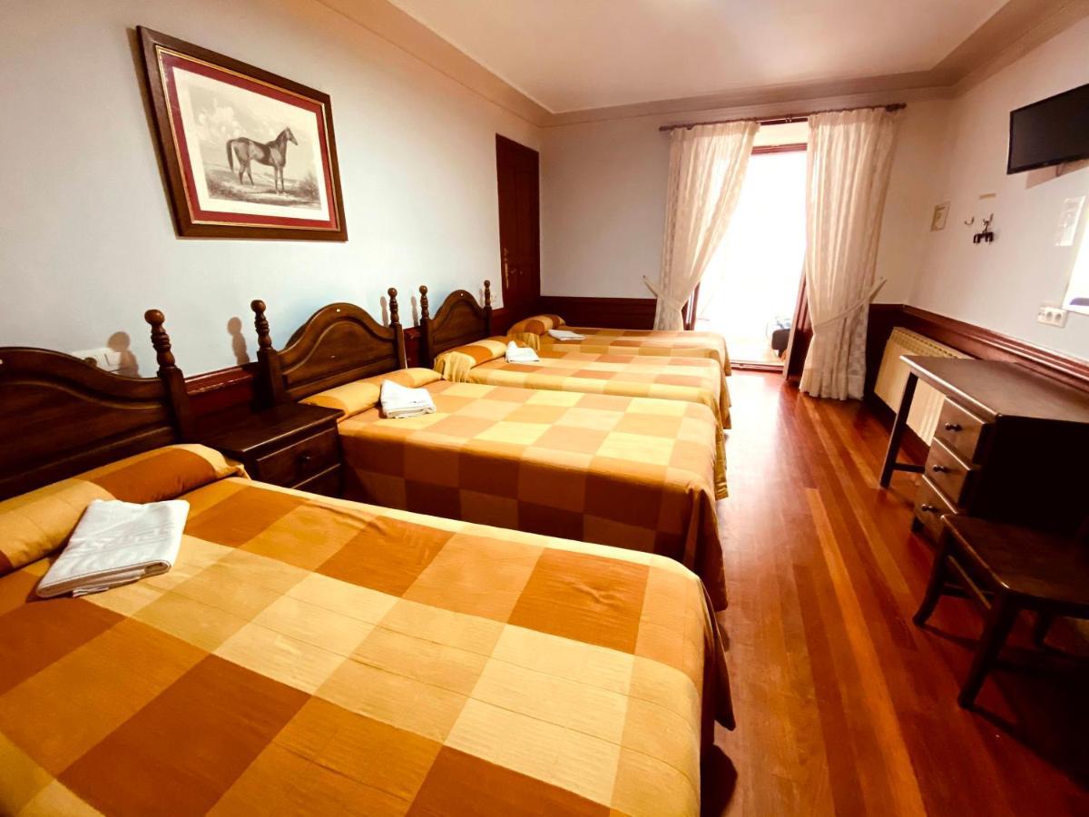 La Pension Del Camino Бургос Экстерьер фото