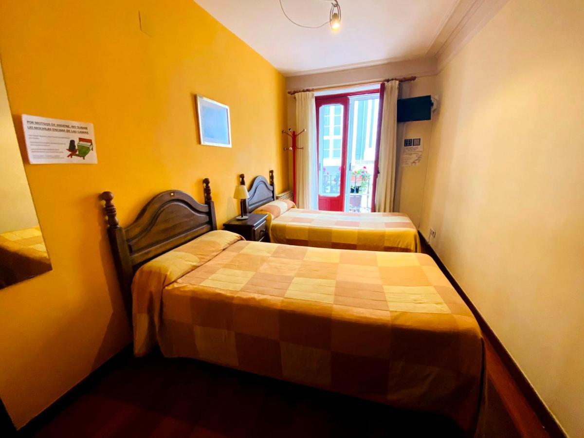 La Pension Del Camino Бургос Экстерьер фото